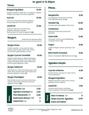 Evening menu at Pete's Eats in Llanberis