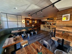 Pete's Eats Inside. at Pete's Eats in Llanberis