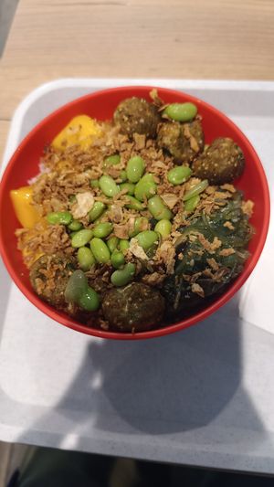  at O'Shaka in Beauvais