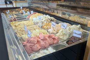 Ice selection at Amiga Mia in Fuerteventura