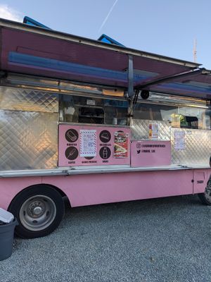 The Truck at Las Maris in Stockton