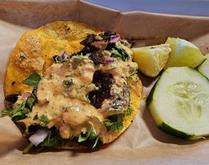 Mushroom Asada vegan taco #Veganuary at Las Maris in Stockton