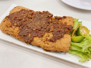 Sambal fish  at D'life 蔬食 - Somerset  in Central Singapore
