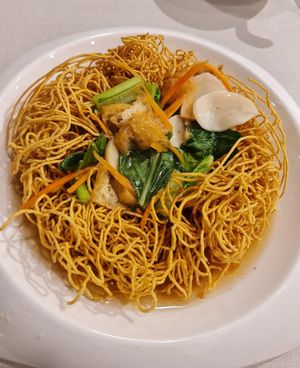 Cripsy Noodle ~ 27/5/22 at D'life 蔬食 - Somerset  in Central Singapore