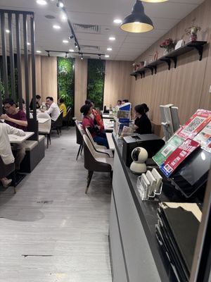 Seating   at D'life 蔬食 - Somerset  in Central Singapore