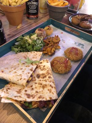 Green Escape Sharing Platter #Veganuary at Jungle Street Kitchen in Lichfield