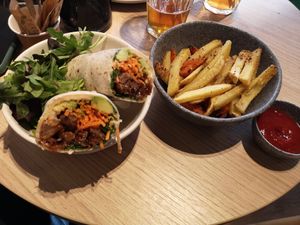 Shiitake wrap with fries at Copper Branch in Utrecht