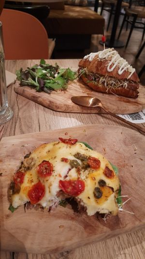 Couldn't wait to start eating, sorry at Copper Branch in Utrecht