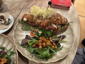 try before you die truffle burger   at Copper Branch in Utrecht