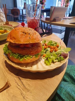 Chicken burger at Copper Branch in Utrecht
