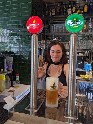Frozen beers and vegan food excellent together  at Amarre Marina in Barcelona