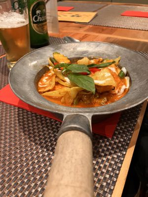 Red curry  at Giggling Squid in Salisbury