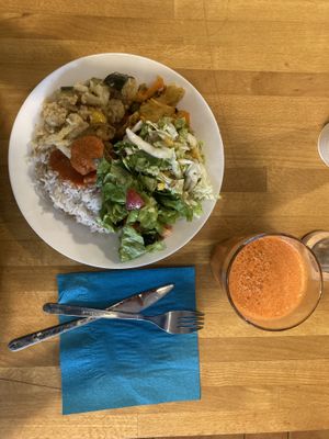 Daily set and freshly pressed carrot juice  at Vega in Warsaw