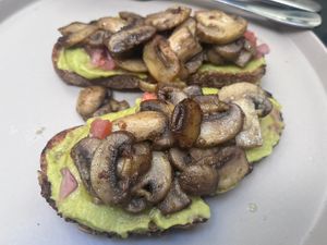 Avo toast wt mushroom  at Aussie Coffee Ipanema in Rio De Janeiro