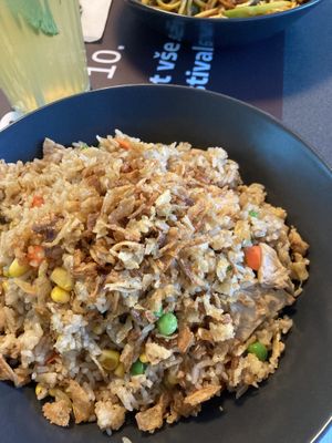 Vegan chicken and rice at Lupení in Prague