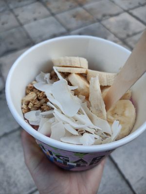 Pitaya smoothie bowl at Sugar Killer in Piraeus