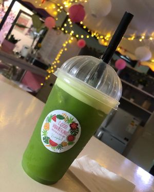 Get Your Greens juice 💚 at Good Vibrations in Kampala
