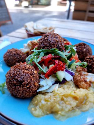 Falafel dish at Habibi - Dar Za in Leuven
