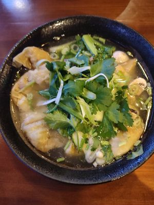 mi wantan at C'yah in Berlin