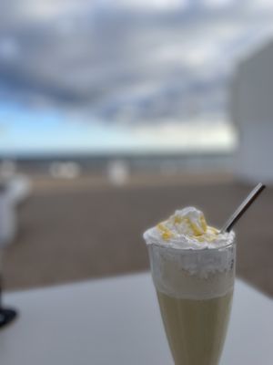 Vegan milkshake at El Gecko Veggie in Lanzarote