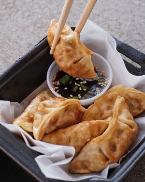 Veggie Potstickers (6pcs)

Spinach, Carrots, Cabbage, Corn, Water Chestnut, Soaked Vermicelli at Tso Chinese Takeout & Delivery - South Congress in Austin