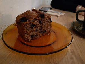 blueberry cake at Slow Café in Madrid