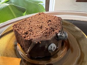 Vegan chocolate + berries cakdeli  at Slow Café in Madrid