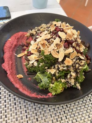   at Pira Pool Bar in Yulara