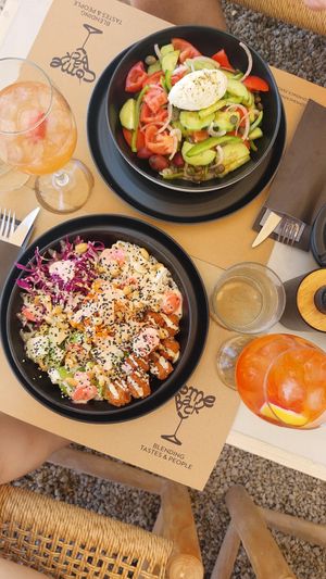  at Come Back in Naoussa