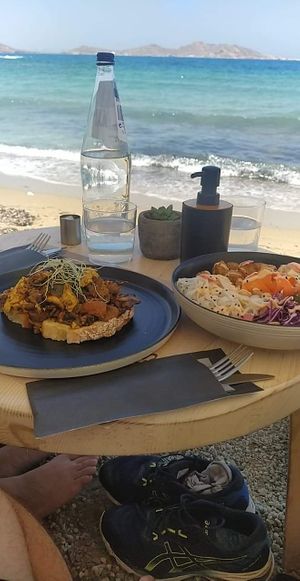  at Come Back in Naoussa