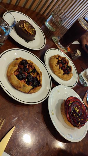 Gelletto (or something like that) at Vacilando in Istanbul