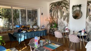 Der Frühstücksraum innen   at Garden Hotel Primavera in Brissago