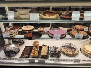 Sweets (vegan options are marked/ at Merry Berry in Thessaloniki