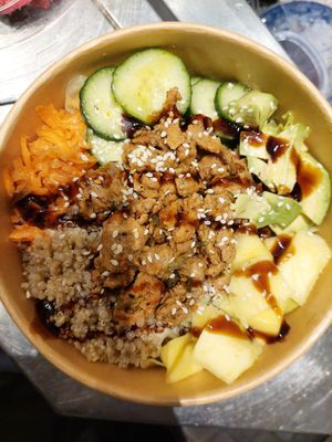 poke bowl with soy mince at Merry Berry in Thessaloniki