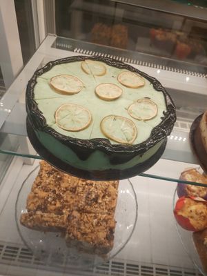 lime cheesecake at Merry Berry in Thessaloniki