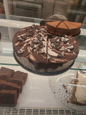 oreo cheesecake at Merry Berry in Thessaloniki