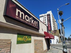 Front at Alan's Market in Marina Del Rey
