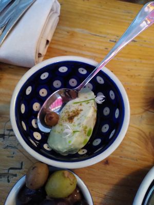 Bärlauch-Schäumchen at DAR Restaurant & Cocktail Bar in Zurich