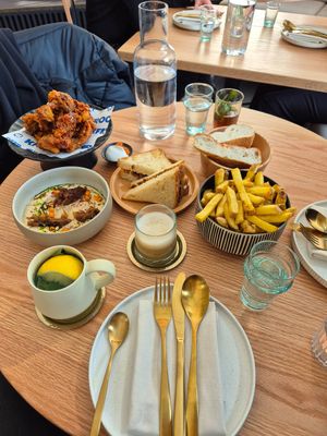 Brunch at DAR Restaurant & Cocktail Bar in Zurich