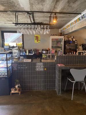 Counter   at The Closet in Seoul