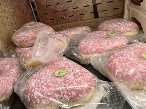 'donuts'  at Europa Park - Jack's DELI in Rust
