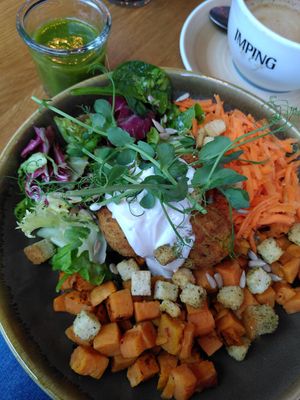 Buddah bowl at Imping Kaffee in Bocholt