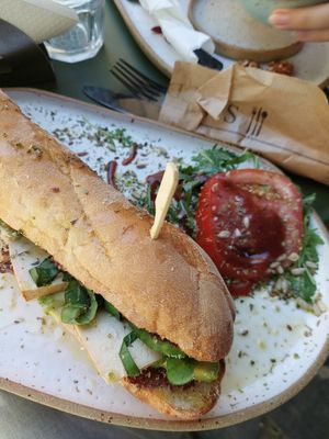 Vegan baguette with tofu, tapenade and avocado at Tipografia in Brasov