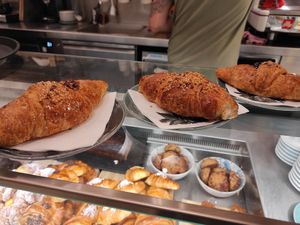 Croissants veganos at Shake Cafe - Via dei Neri  in Florence