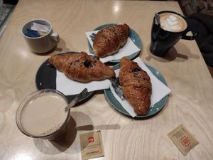Breakfast at Shake Cafe - Via dei Neri  in Florence