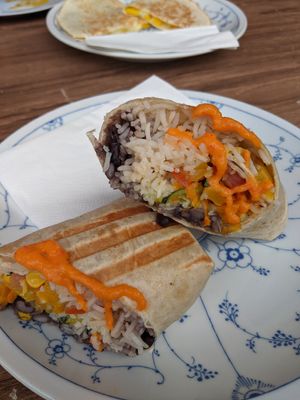 Vegan burrito at La Bodega Tex-Mex in Hamburg