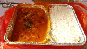 Take-Out Peanut Curry at Tandoori Tonight in Brandenburg An Der Havel