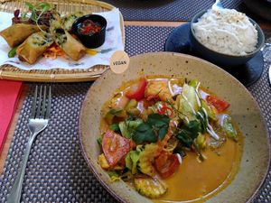 Lunch at Giggling Squid in Cambridge