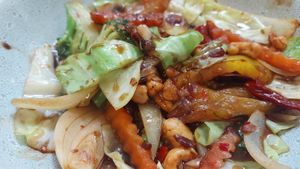 Vegetable cashew stir fry at Giggling Squid in Cambridge