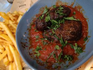 Vegan homemade keftes #Veganuary at De Griekse Frituur O Geros in Genk